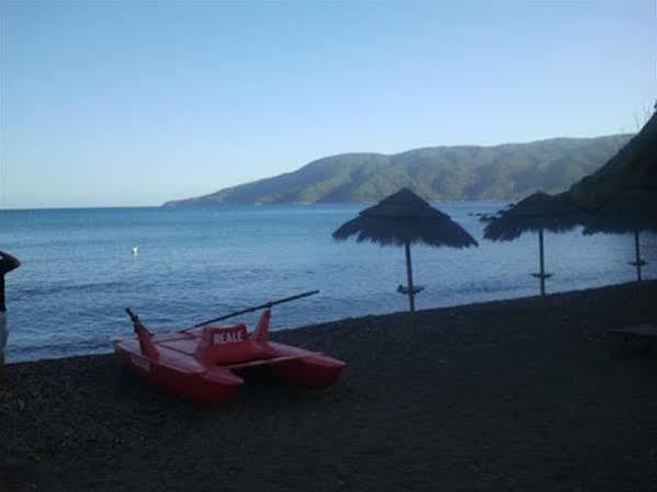 Hotel Due Torri Porto Azzurro Bagian luar foto